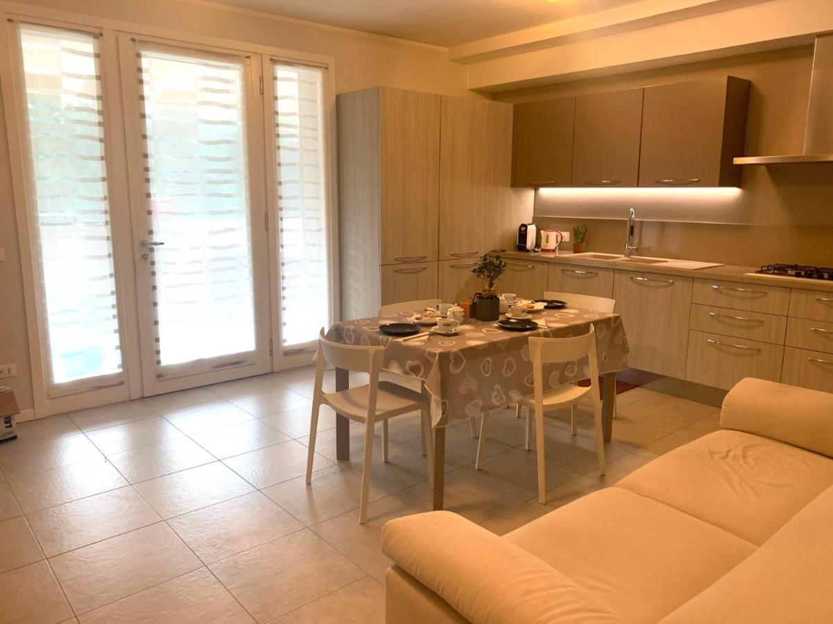 Le Noir Appartment Peschiera del Garda Zewnętrze zdjęcie